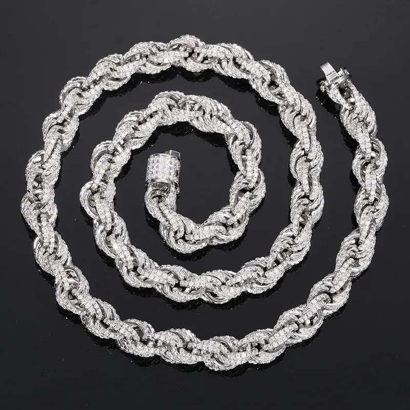 Sterling Silver Chain with Moissanites