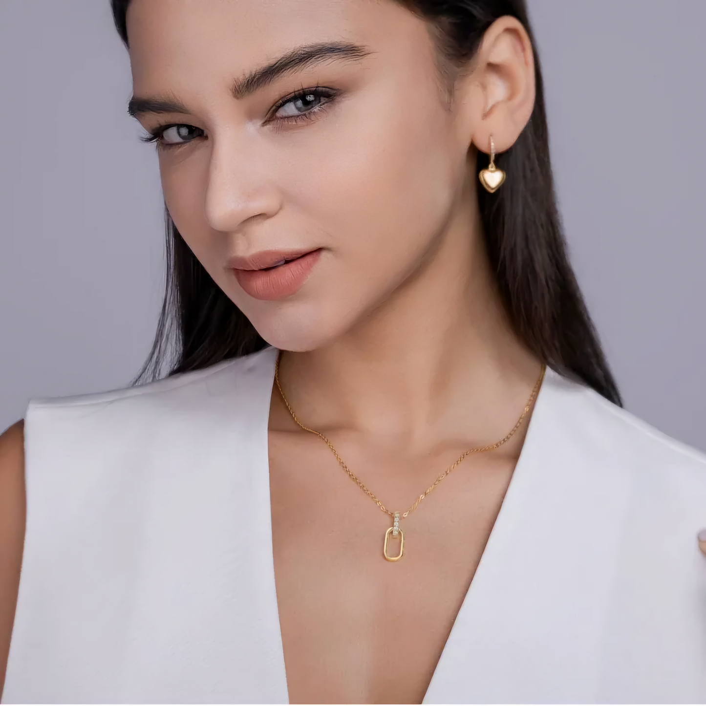Moissanite Necklace with a Single Link