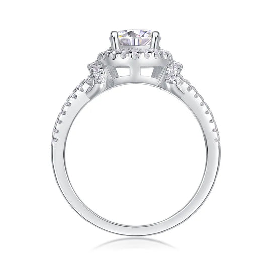 Round Cut Moissanite Ring