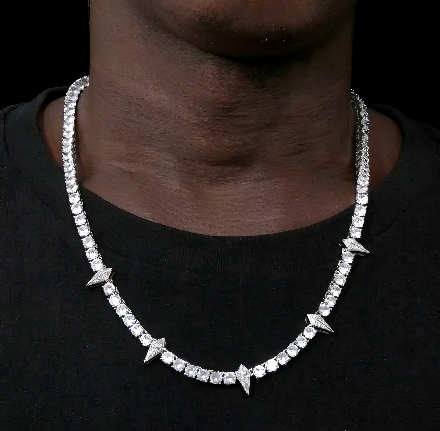 Gold-Plated Copper Chain With A Fang-inspired Design