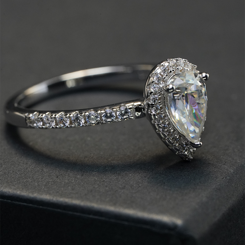 Pear-Cut Engagement Ring